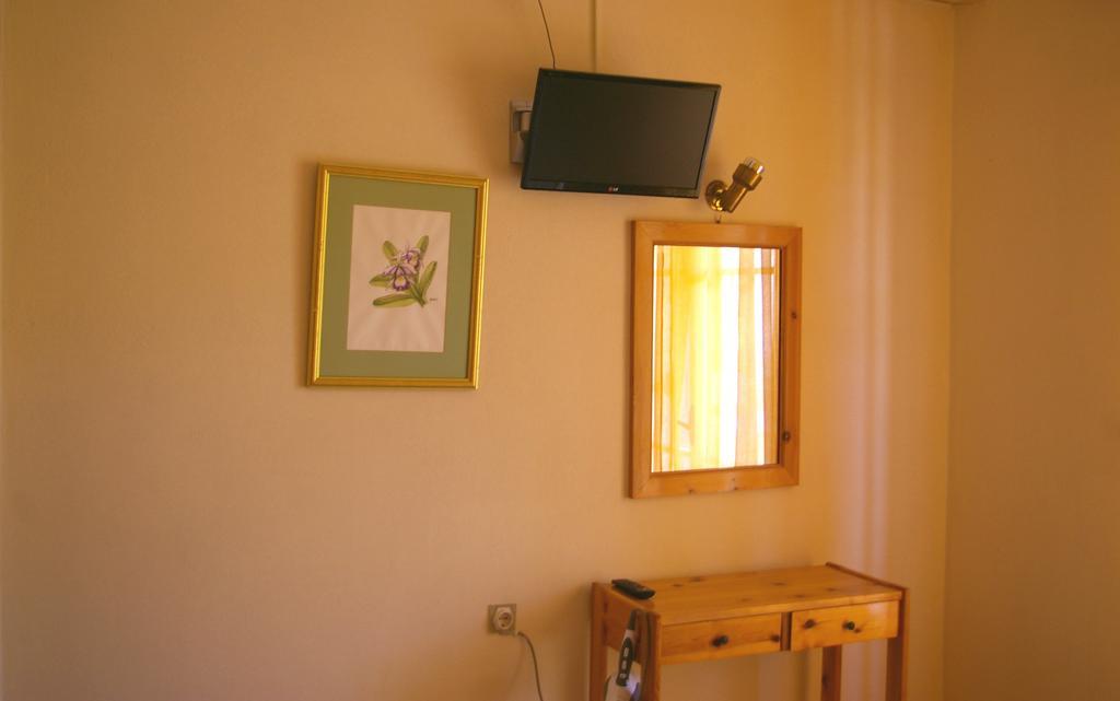 Angeliki Aparthotel Vitaládes Exterior foto